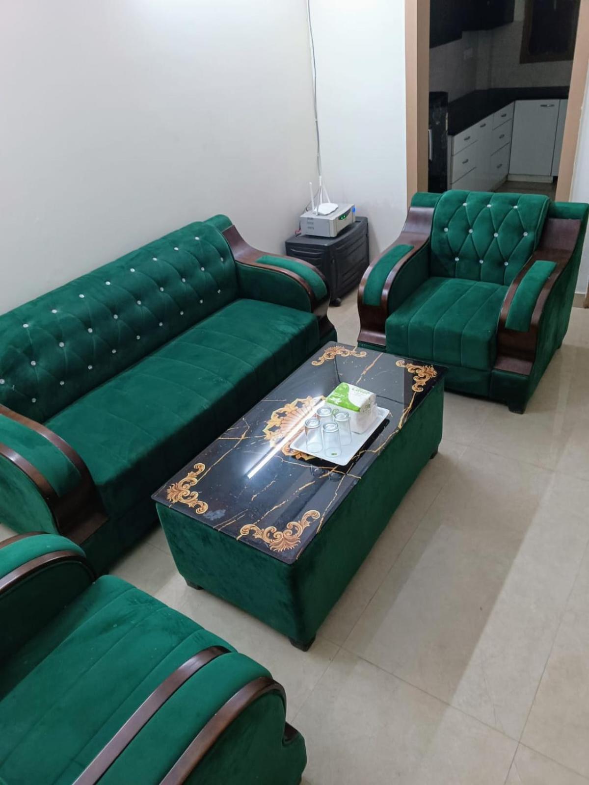 Soooper Hotel Γκουργκάον Εξωτερικό φωτογραφία